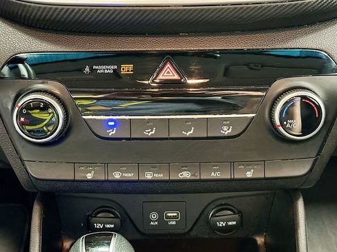 Used 2019 Hyundai Tucson Value FWD image 16