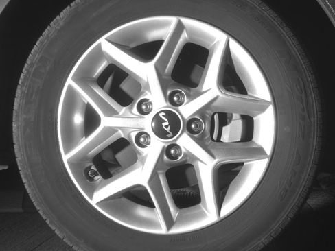 Used 2025 Kia Soul LX w/ LX Technology Package FWD image 13