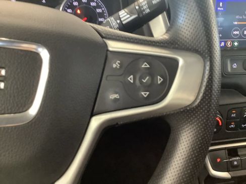 Used 2022 GMC Terrain SLE w/ Driver Convenience Package AWD/4WD image 23