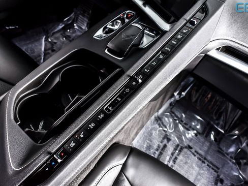 Used 2023 Chevrolet Corvette Stingray Preferred Cpe w/ Z51 Performance Package image 28