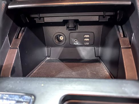 Used 2017 Subaru Outback 2.5i Limited image 29