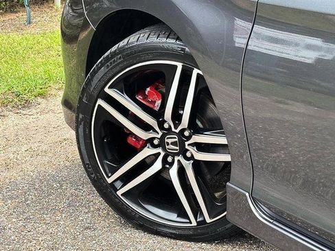 Used 2017 Honda Accord Sport Special Edition image 41