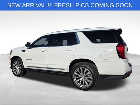 Used 2022 GMC Yukon Denali w/ Denali Premium Package image 4