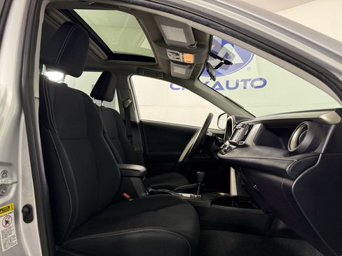 Used 2015 Toyota RAV4 XLE image 14