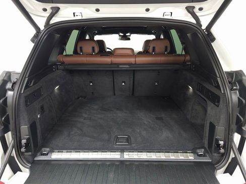 Used 2025 BMW X5 xDrive50e w/ Parking Assistance Package image 9