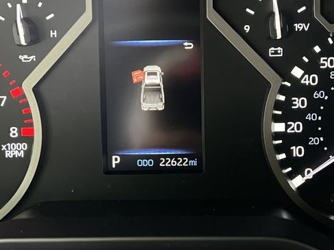 Used 2025 Toyota Tundra SR5 AWD/4WD image 14