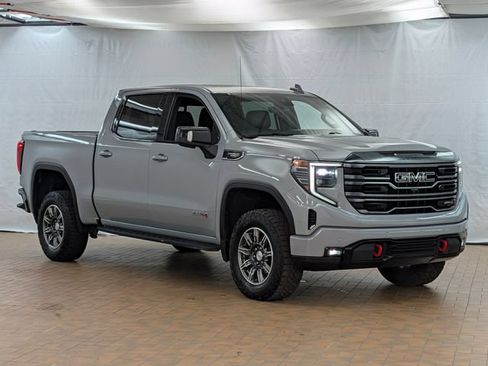 Used 2024 GMC Sierra 1500 AT4 w/ Technology Package AWD/4WD image 1