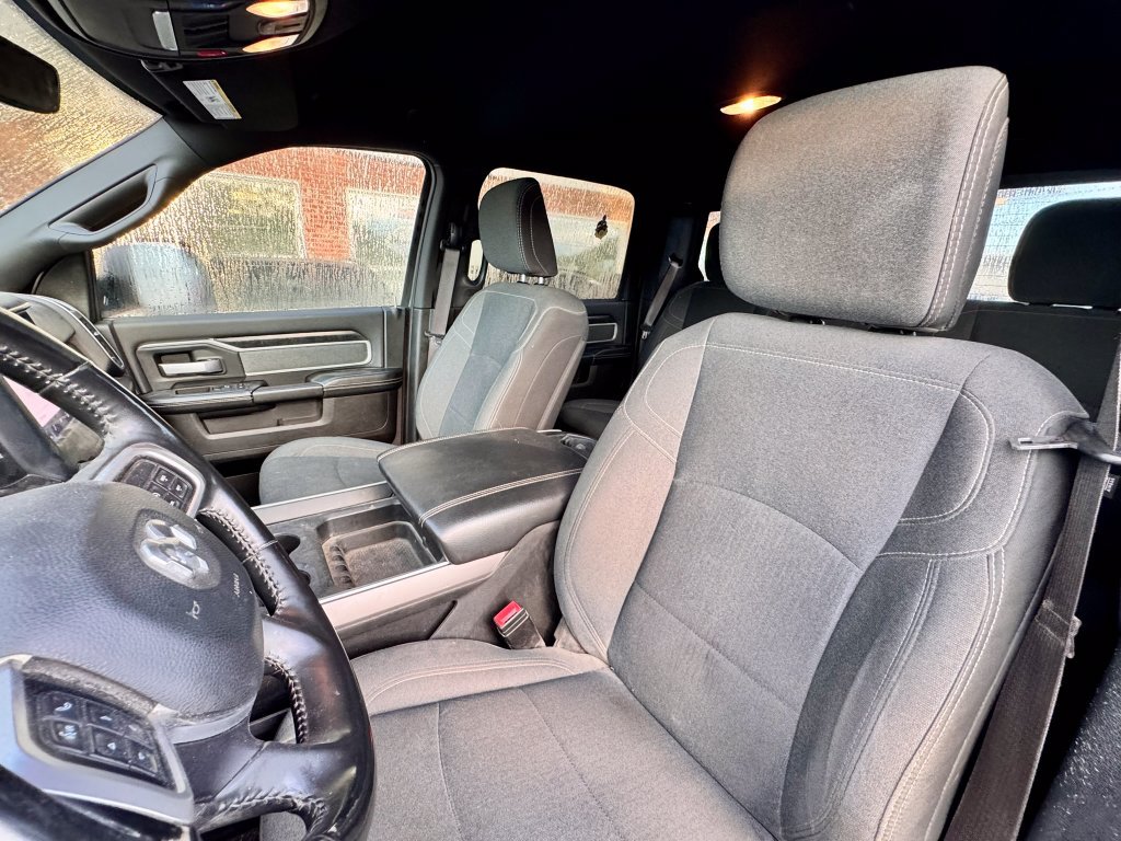 Used 2022 RAM 3500 Big Horn w/ Level B Equipment Group AWD/4WD image 9