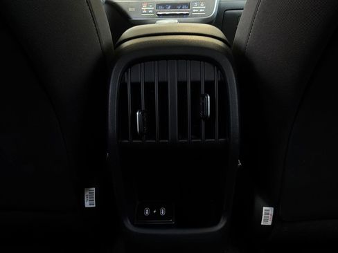 Used 2025 Hyundai Kona SEL FWD image 12