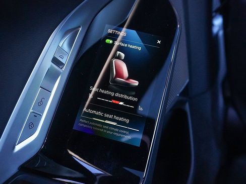 Used 2023 BMW 760i xDrive w/ Parking Assistance Package image 53