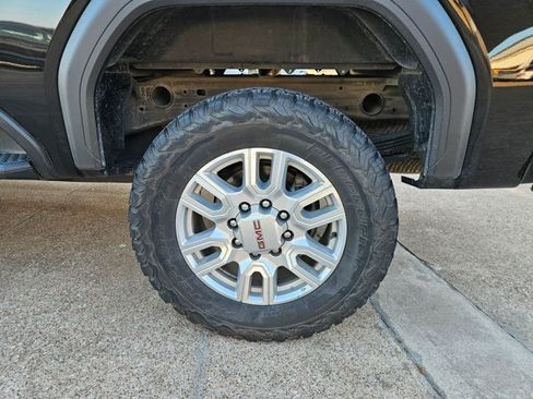 Used 2022 GMC Sierra 2500 SLT w/ SLT Convenience Package AWD/4WD image 18