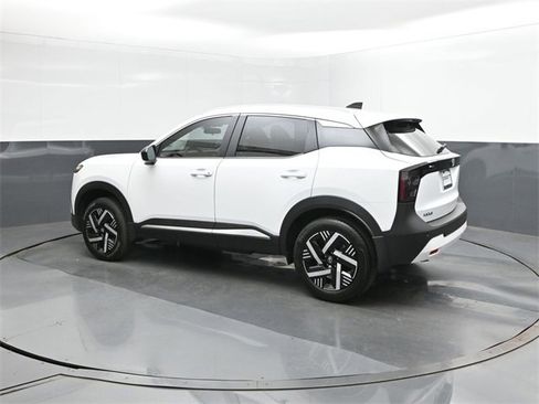 New 2026 Nissan Kicks SV image 5