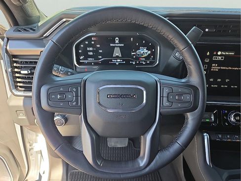 Used 2024 GMC Sierra 2500 Denali Ultimate AWD/4WD image 15