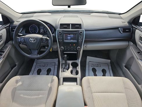 Used 2016 Toyota Camry LE FWD image 10