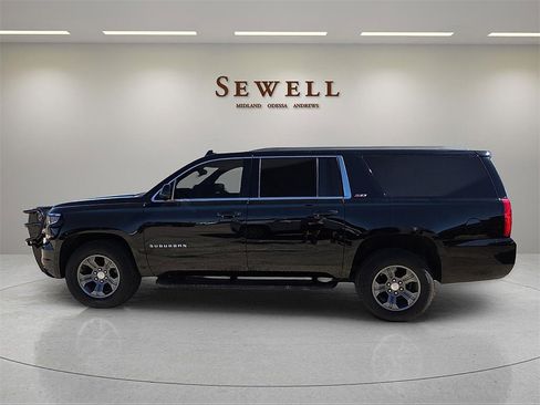 Used 2018 Chevrolet Suburban LT w/ Off-Road Package image 2
