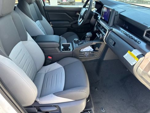 New 2026 Toyota Tacoma TRD Off-Road image 17