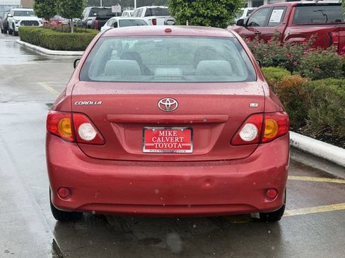 Used 2010 Toyota Corolla LE FWD image 6