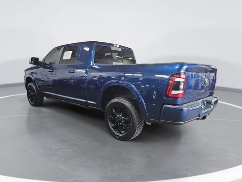 Used 2022 RAM 2500 Limited w/ Night Edition AWD/4WD image 6