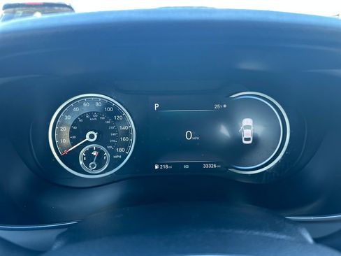 Used 2023 Genesis G70 2.0T image 20