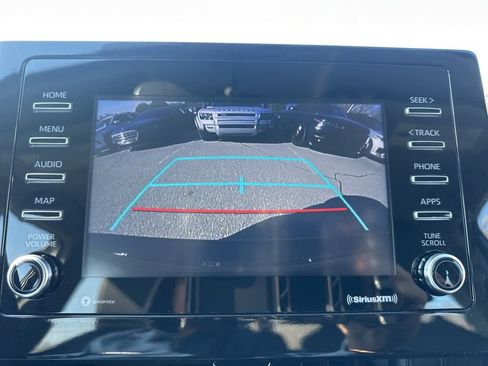 Used 2023 Toyota Camry SE image 19