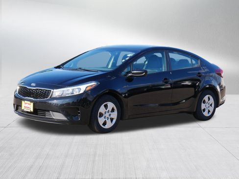 Used 2018 Kia Forte LX FWD image 3