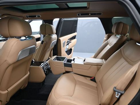 Used 2025 Land Rover Range Rover Long Wheelbase Autobiography AWD/4WD image 20