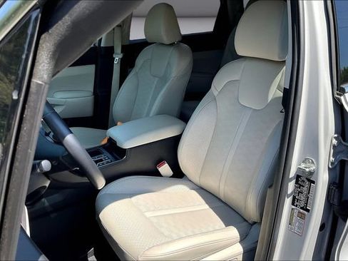 Used 2024 Kia Sorento S w/ Panoramic Sunroof Package FWD image 23