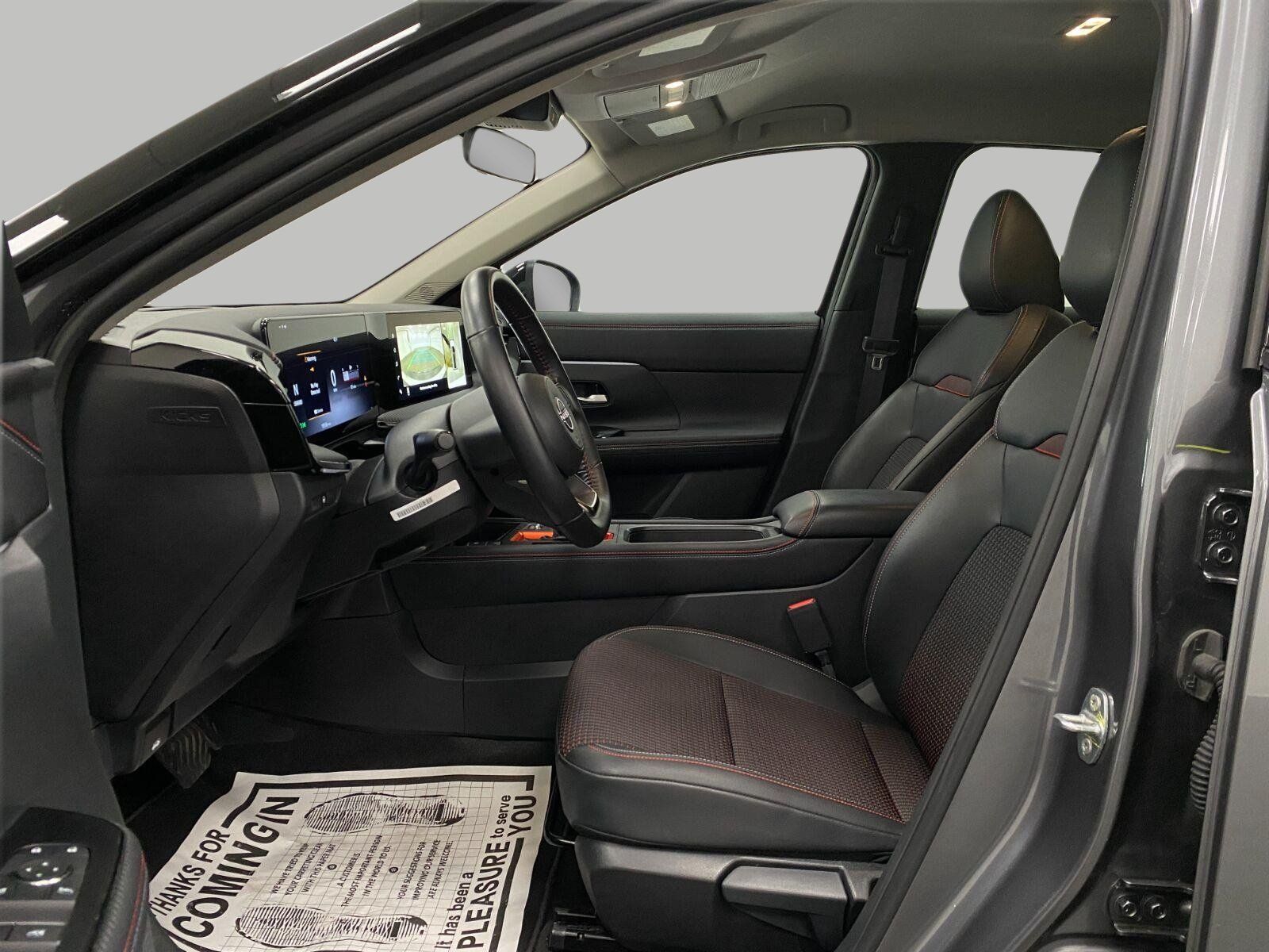 Certified 2025 Nissan Kicks SR AWD/4WD image 27