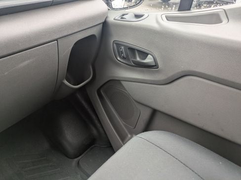 Used 2025 Ford Transit 250 Low Roof w/ Exterior Upgrade Package RWD image 18