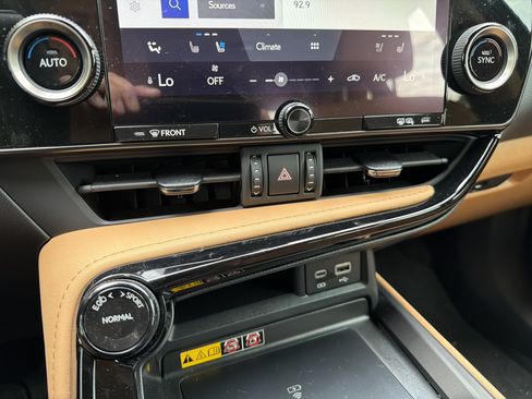 Used 2025 Lexus NX 350 AWD w/ Premium Package image 25