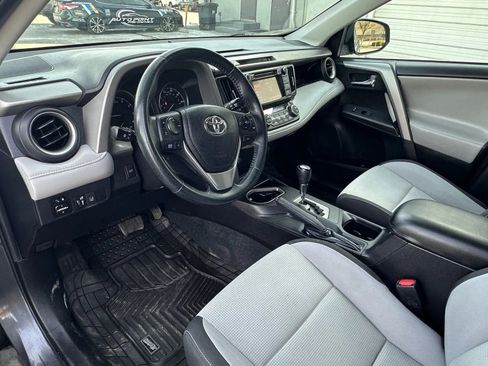 Used 2018 Toyota RAV4 XLE image 11