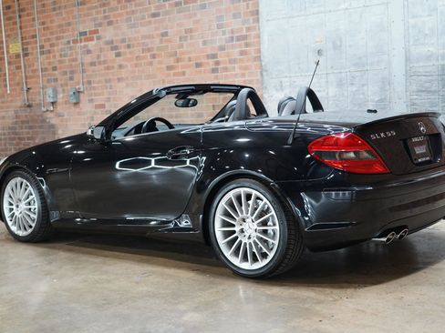 Used 2006 Mercedes-Benz SLK 55 AMG image 33