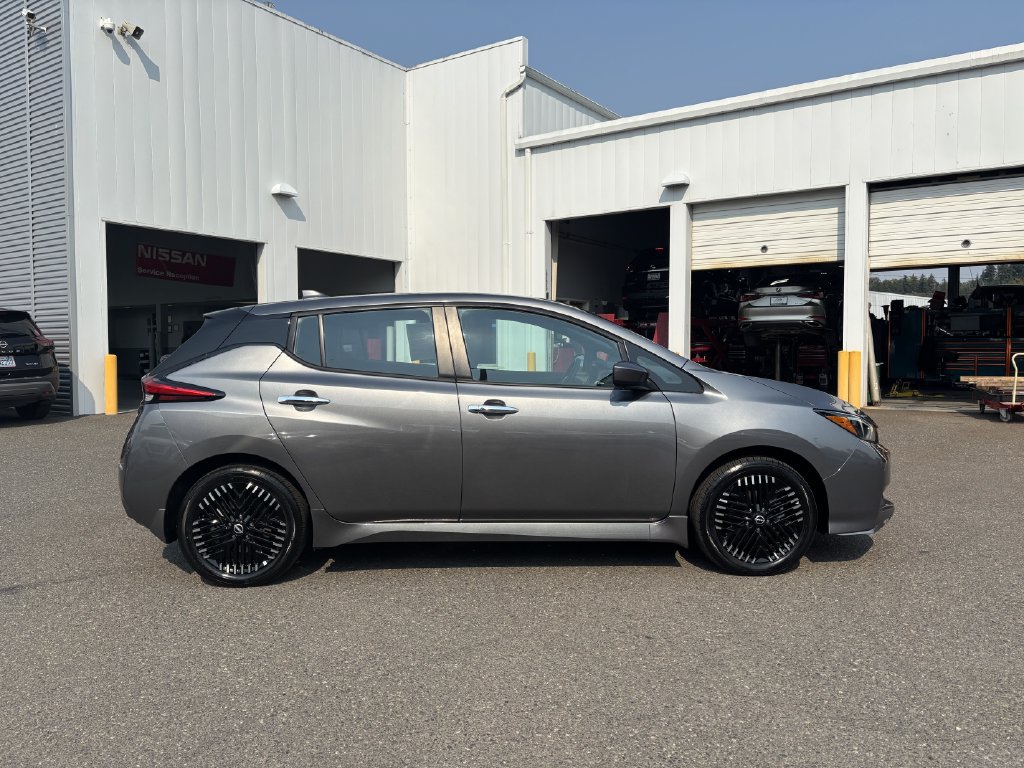 Used 2024 Nissan Leaf SV Plus FWD image 9
