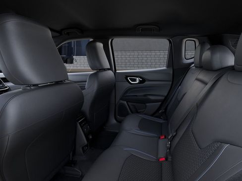 New 2026 Jeep Compass Latitude AWD/4WD image 13