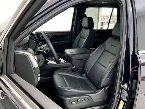 Used 2025 GMC Yukon Denali image 34