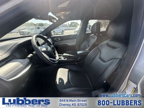 Used 2025 Jeep Compass Limited AWD/4WD image 10