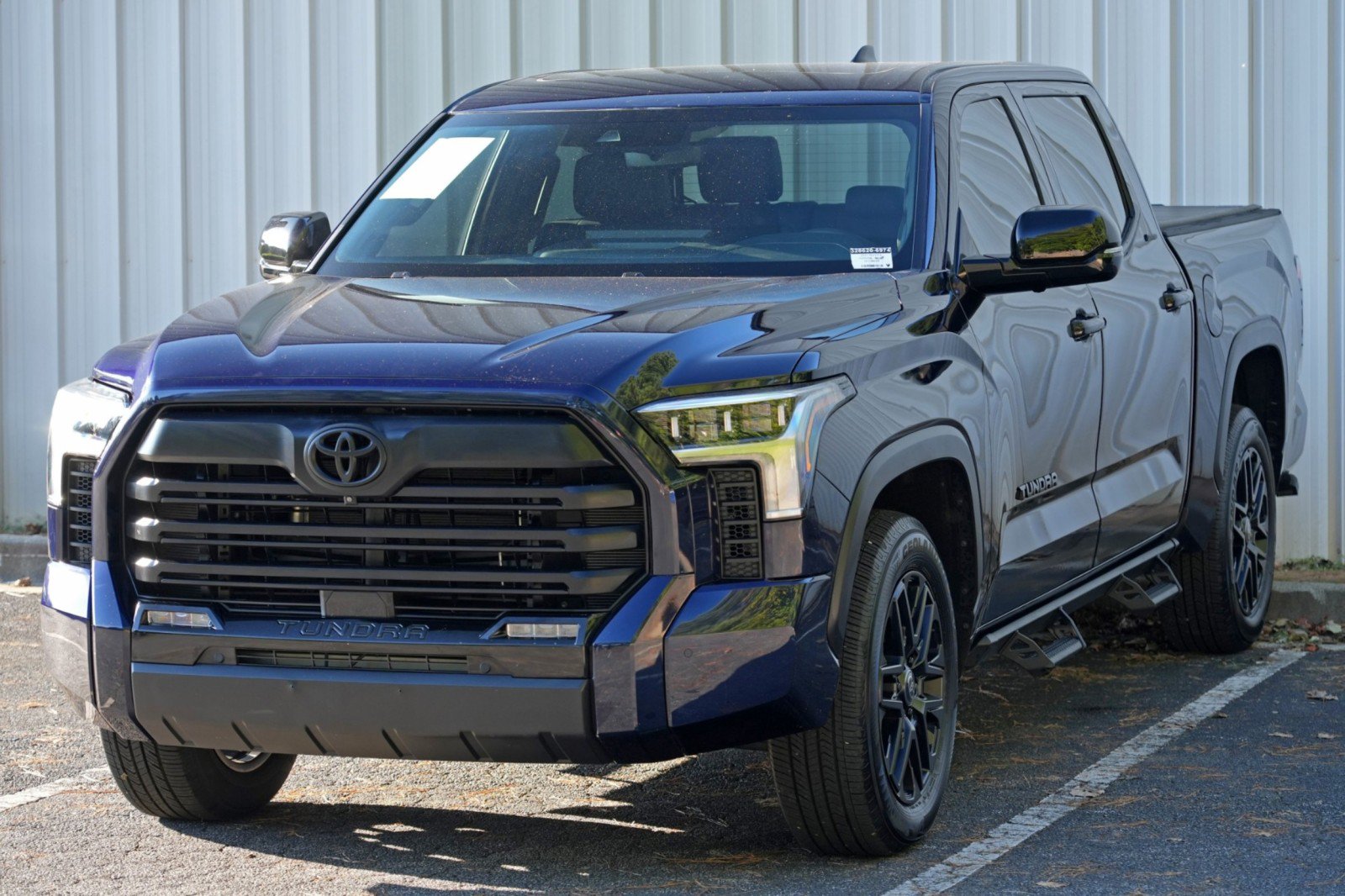 Used 2025 Toyota Tundra Limited AWD/4WD image 52