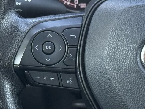 Used 2025 Toyota RAV4 XLE FWD image 14