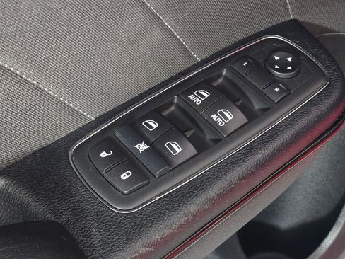 Used 2017 Dodge Charger R/T w/ Blacktop Package image 19