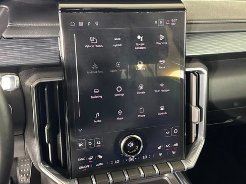 Certified 2025 GMC Acadia Elevation AWD/4WD image 16