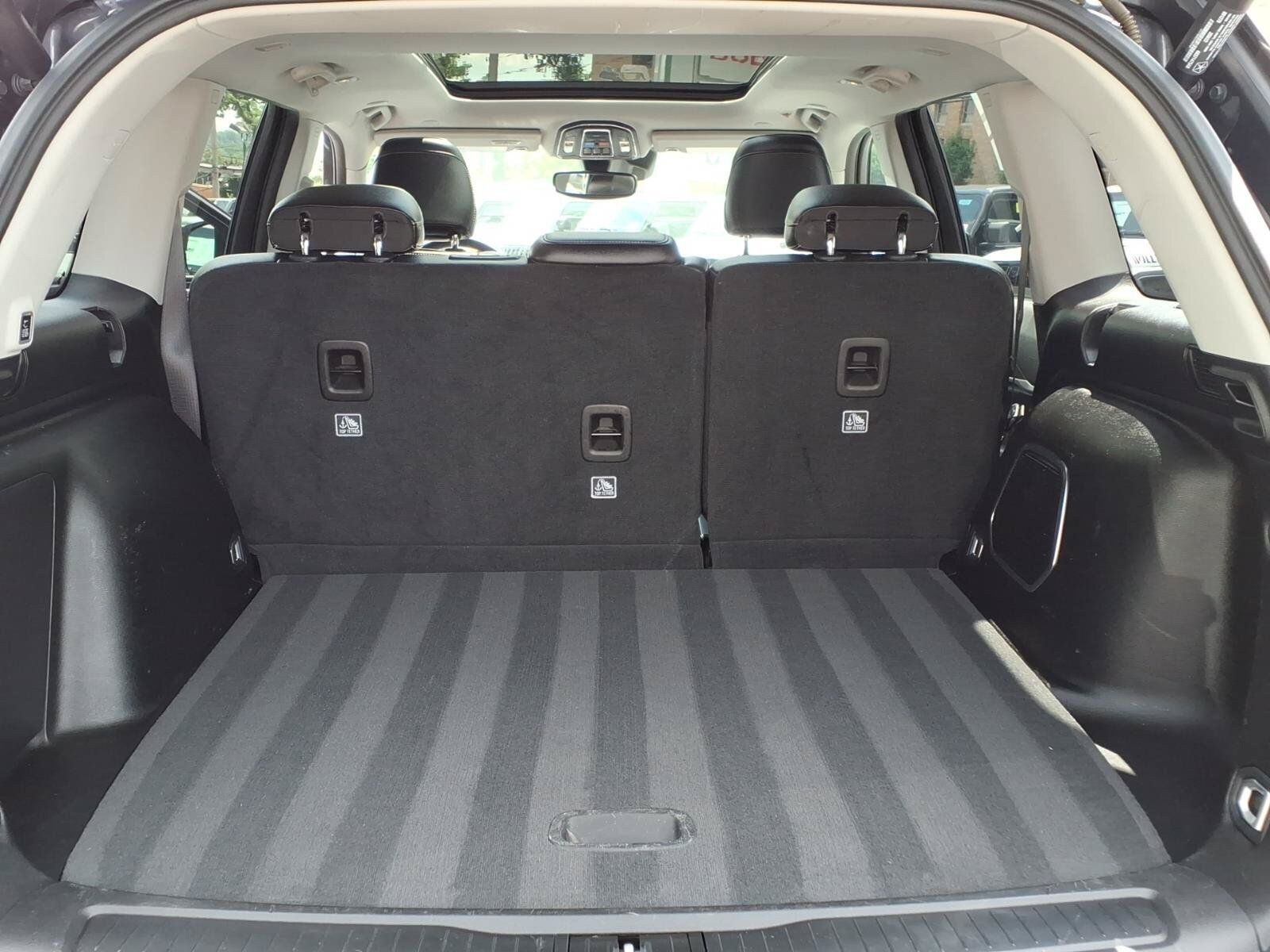 Used 2023 Jeep Grand Cherokee 4WD 4xe image 24