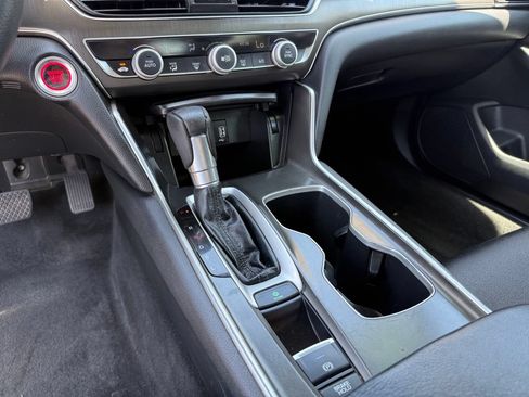Used 2018 Honda Accord LX image 27