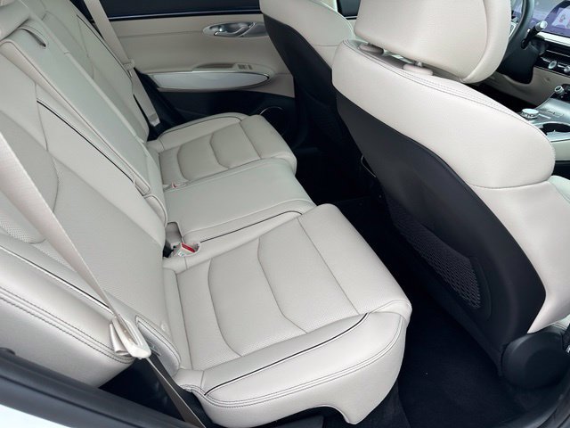 Used 2026 Genesis GV70 2.5T Advanced AWD/4WD image 9