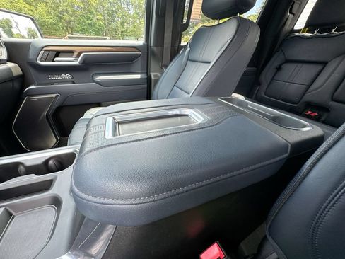 Used 2022 Chevrolet Silverado 1500 High Country w/ Technology Package AWD/4WD image 24