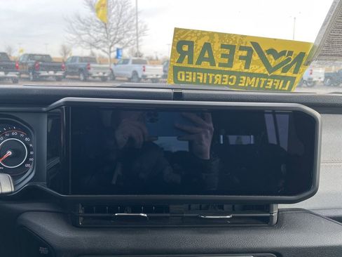 Used 2024 Jeep Wrangler Sport S image 19