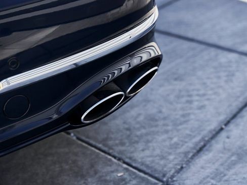 Used 2024 Bentley Flying Spur V8 AWD/4WD image 13