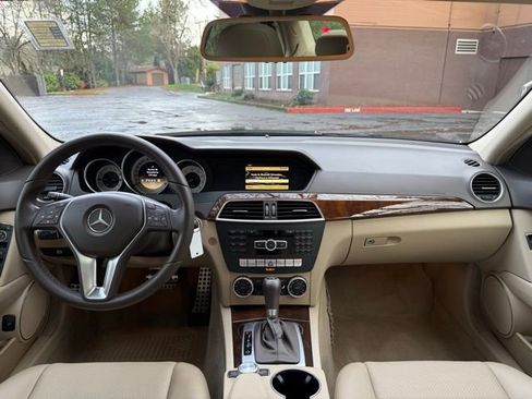 Used 2012 Mercedes-Benz C 300 4MATIC Sedan image 11