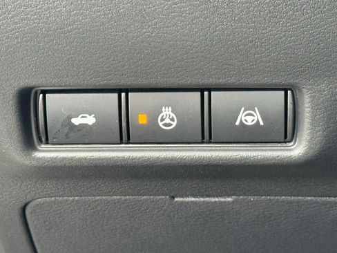 New 2026 Nissan Sentra SL FWD image 33