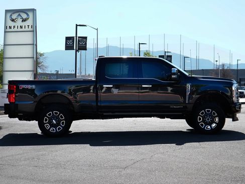 Used 2024 Ford F350 Platinum w/ FX4 Off-Road Package AWD/4WD image 14