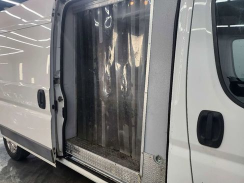 Used 2014 RAM ProMaster 3500 w/ Premium Appearance Group image 17